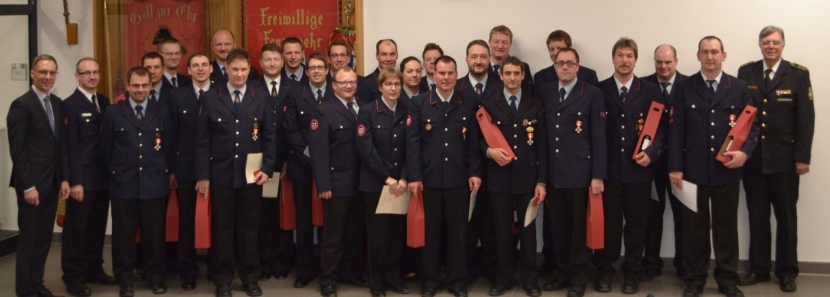Feuerwehr-Kirchberg-Jagst-Hauptversammlung-Ehrungen2.jpg