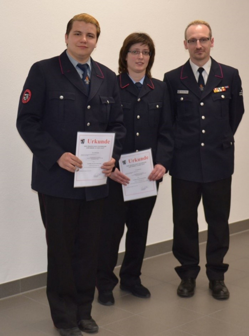 v.l.n.r Kirill Kirillov, Katja Bauer mit Kommandant Alexander Müller