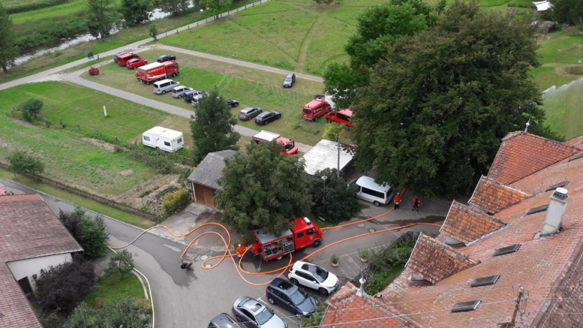 Quellhof in Mistlau aus Sicht der Drehleiter