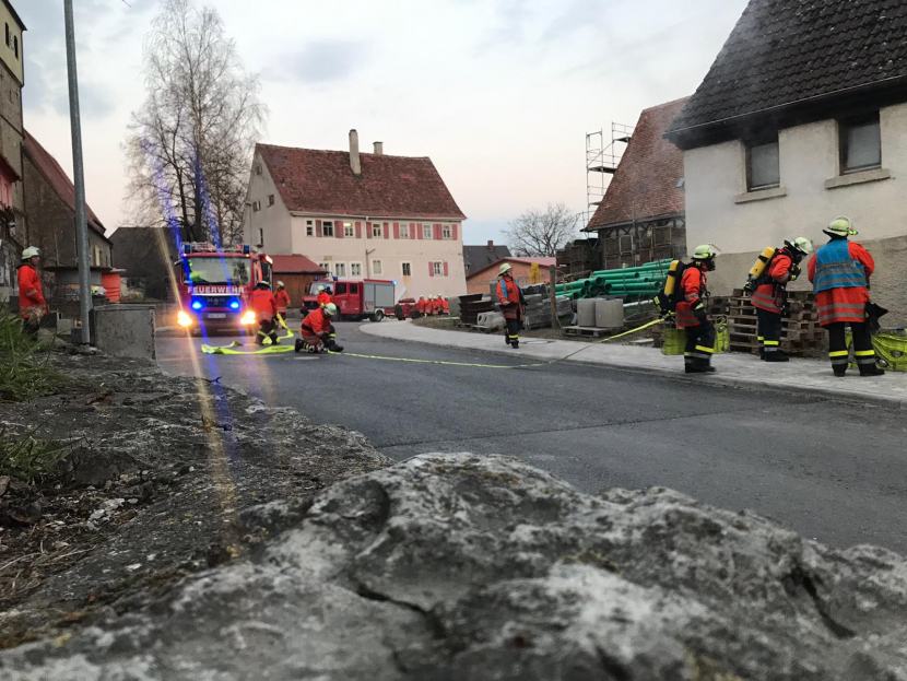 UEbung-Wohnhausbrand-Kirchberg-Jagst-April2019-8.jpg